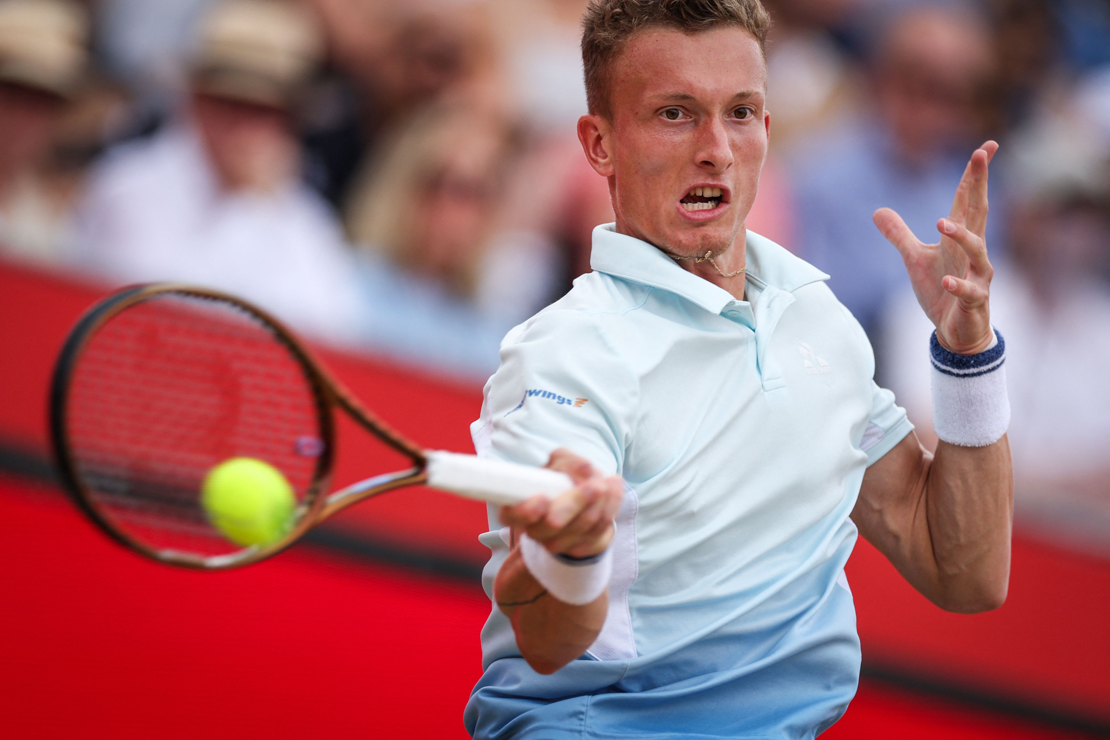 开云APP-德国网球队完胜英国网球队,阿尔卡拉斯高光表现的简单介绍