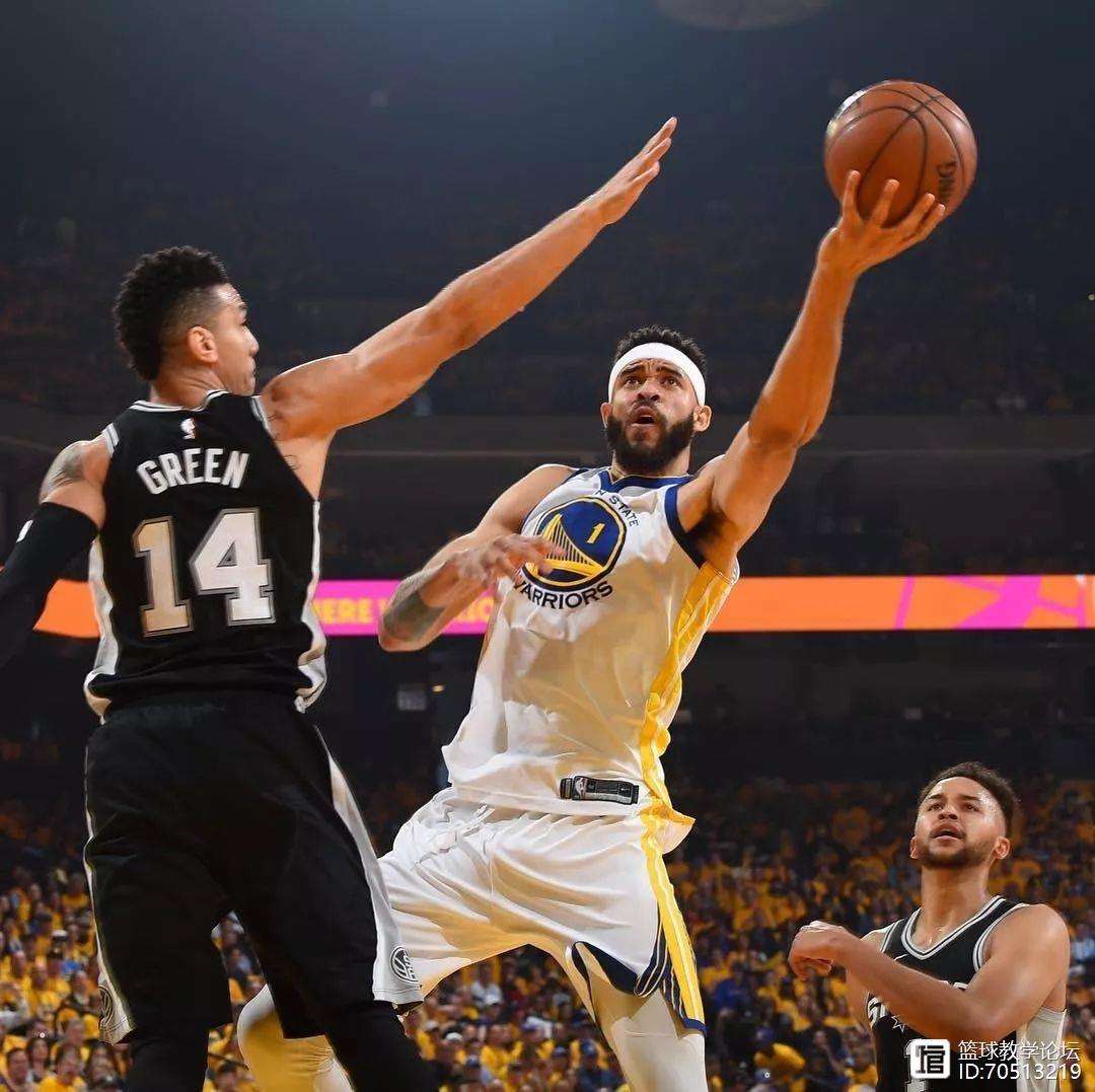 开云体育官方网站-四川队翻盘深圳队，克莱统治全场