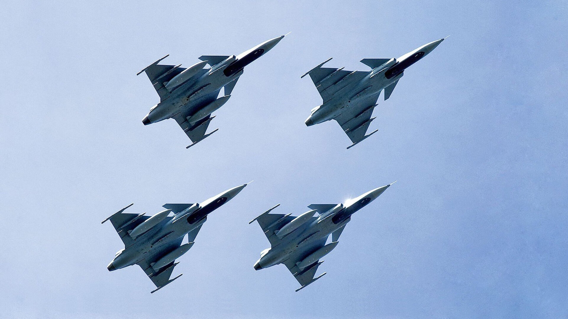 野兽出笼与战术铁壁,卢卡库个人主义的璀璨与波兰团队主义的胜利